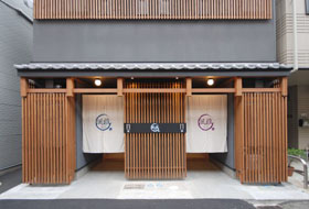 京都に京町屋風宿泊施設「風雅別邸 四条大宮」が竣工いたしました